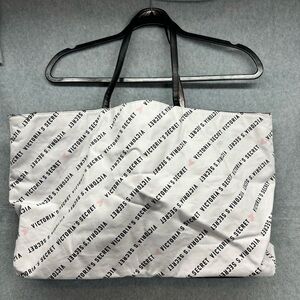 Victoria's‎ Secret Logo Tote Bag White with Pink Hearts NWOT